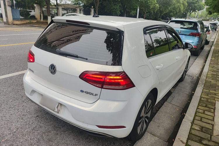 Used Volkswagen Golf Pure Electric 2020 Chari Rear Right 45 Deg