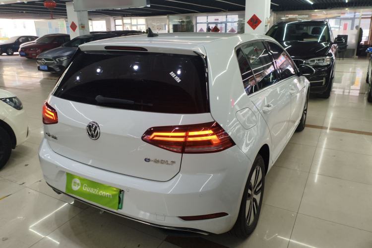 Used Volkswagen Golf Pure Electric 2020 Chari Rear Right 45 Deg