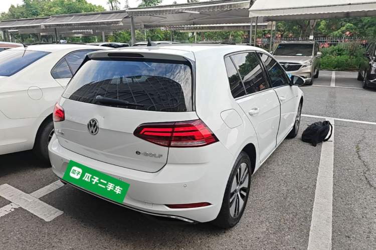 Used Volkswagen Golf Pure Electric 2020 Chari Rear Right 45 Deg
