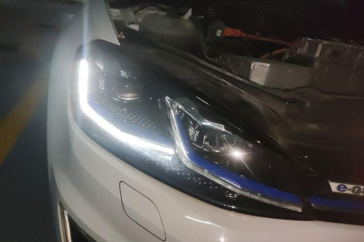 Used Volkswagen Golf Pure Electric 2020 Chari Right Front Headlight