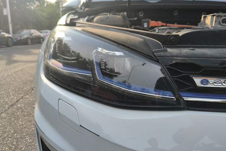 Used Volkswagen Golf Pure Electric 2020 Chari Right Front Headlight