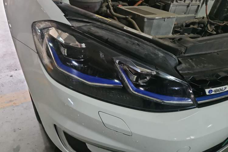 Used Volkswagen Golf Pure Electric 2020 Chari Right Front Headlight