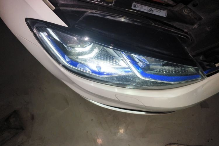 Used Volkswagen Golf Pure Electric 2020 Chari Right Front Headlight