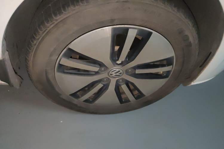 Used Volkswagen Golf Pure Electric 2020 Chari Right Front Wheel Hub