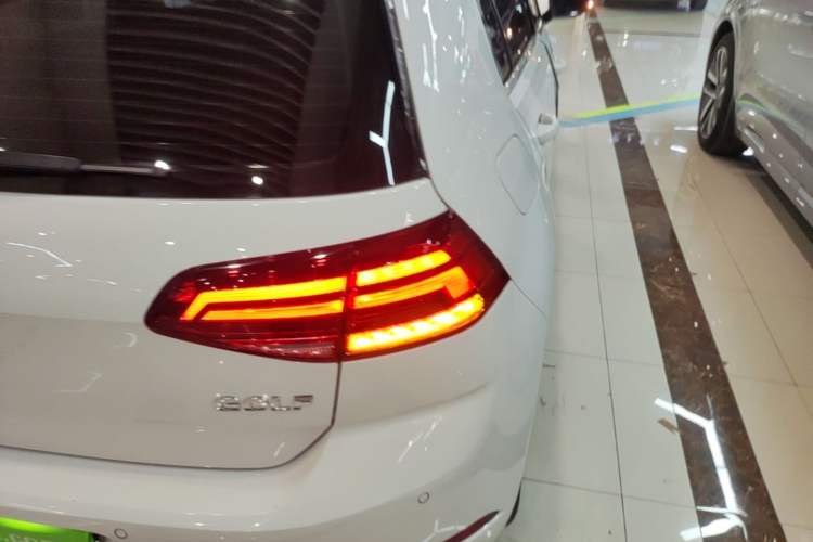 Used Volkswagen Golf Pure Electric 2020 Chari Right Rear Taillight