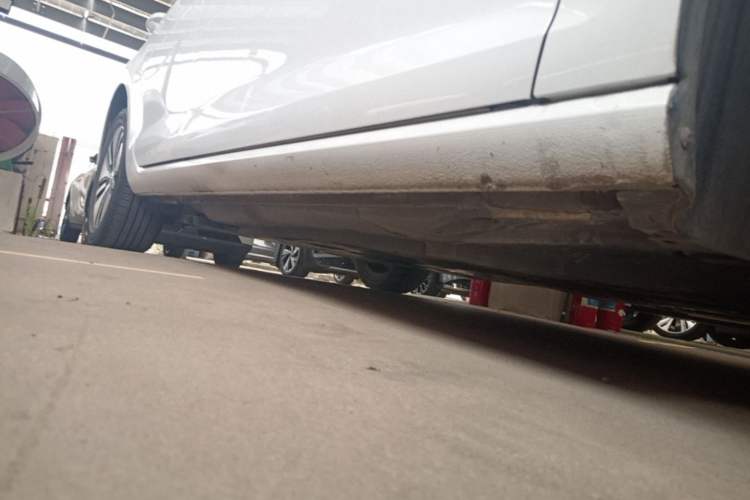 Used Volkswagen Golf Pure Electric 2020 Chari Right Side Sill