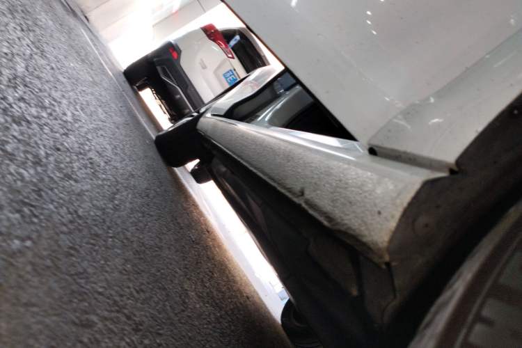 Used Volkswagen Golf Pure Electric 2020 Chari Right Side Sill