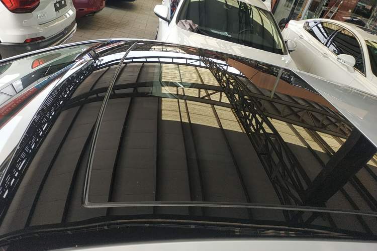 Used Volkswagen Golf Pure Electric 2020 Chari Roof