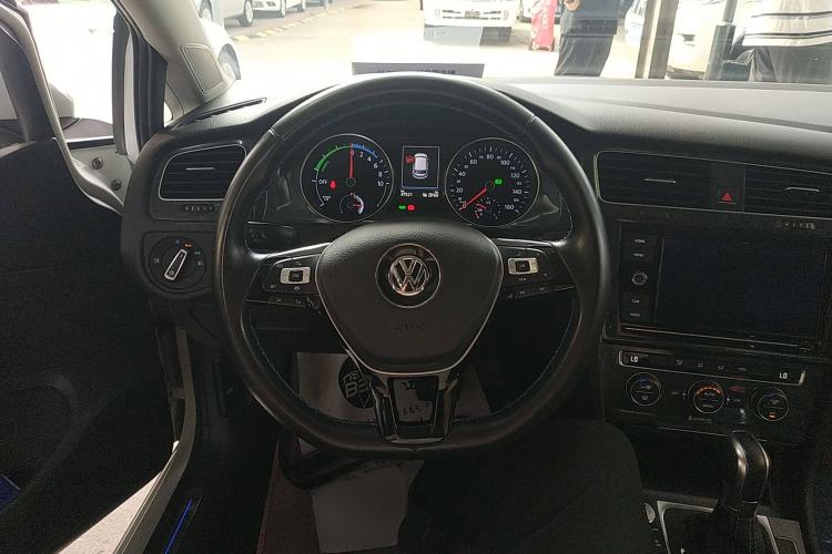 Used Volkswagen Golf Pure Electric 2020 Chari Steering Wheel