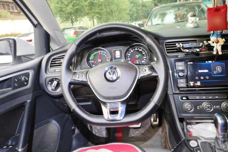 Used Volkswagen Golf Pure Electric 2020 Chari Steering Wheel