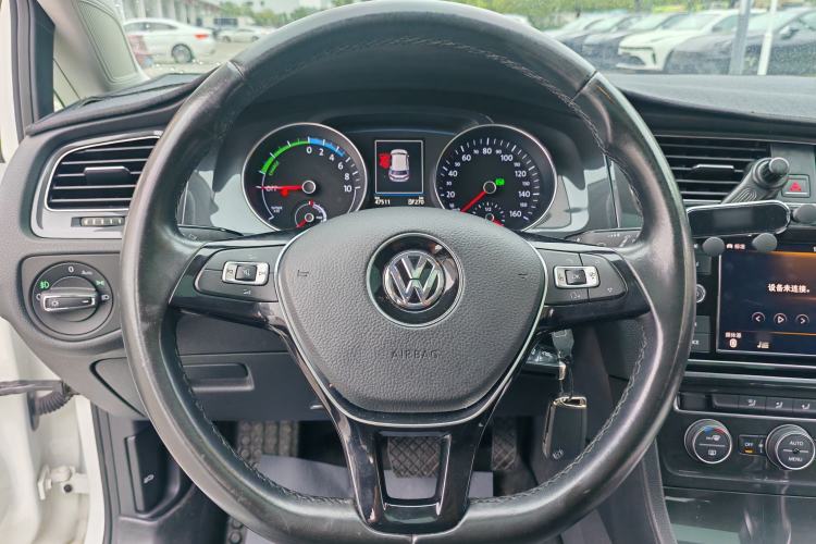 Used Volkswagen Golf Pure Electric 2020 Chari Steering Wheel