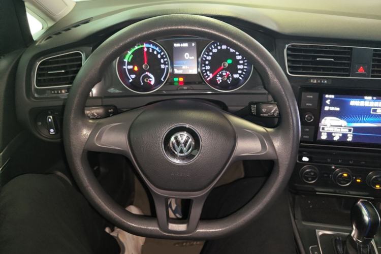 Used Volkswagen Golf Pure Electric 2020 Chari Steering Wheel