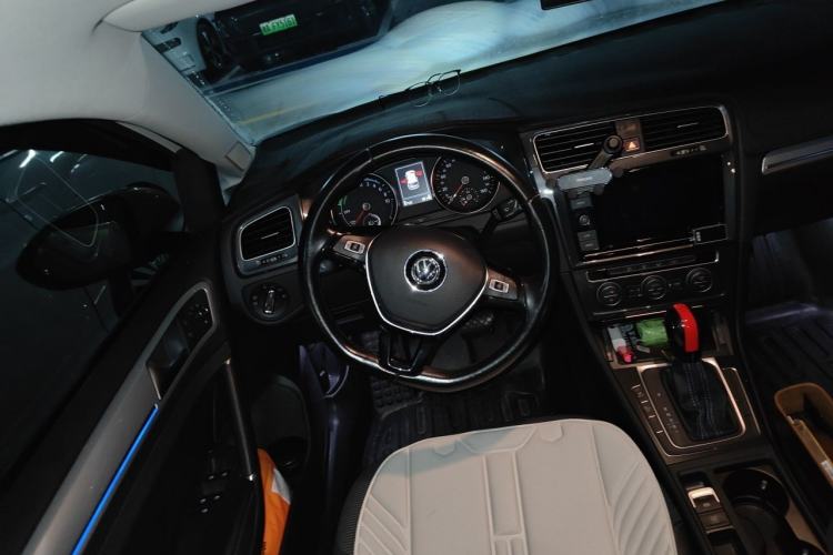 Used Volkswagen Golf Pure Electric 2020 Chari Steering Wheel