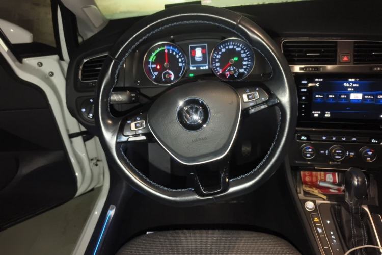 Used Volkswagen Golf Pure Electric 2020 Chari Steering Wheel