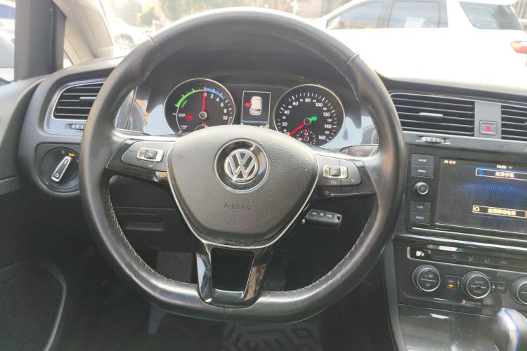 Used Volkswagen Golf Pure Electric 2020 Chari Steering Wheel