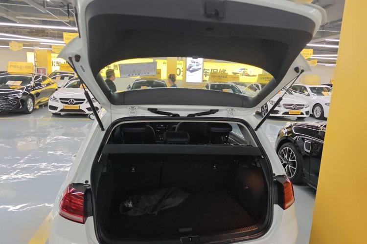 Used Volkswagen Golf Pure Electric 2020 Chari Trunk