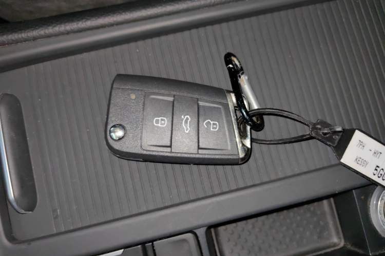 Used Volkswagen Golf Pure Electric 2020 Chari Vehicle Key