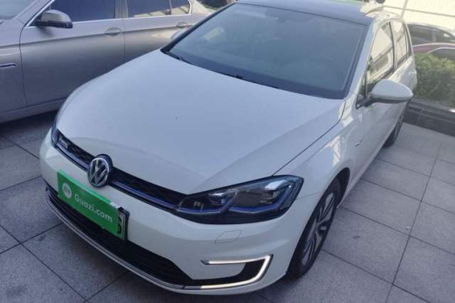 Volkswagen Golf Pure Electric 2020 Chari usado