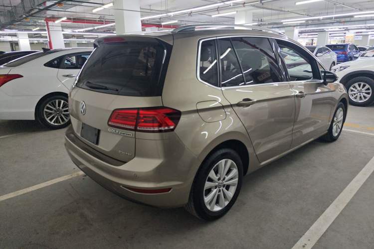 Used Volkswagen Golf Sportsvan 2016 230TSI Automatic Trend Edition Exterior 3