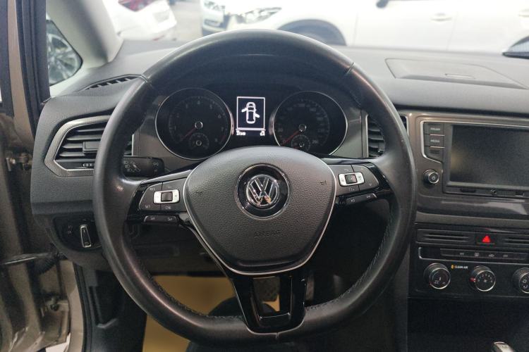 Used Volkswagen Golf Sportsvan 2016 230TSI Automatic Trend Edition Steering Wheel