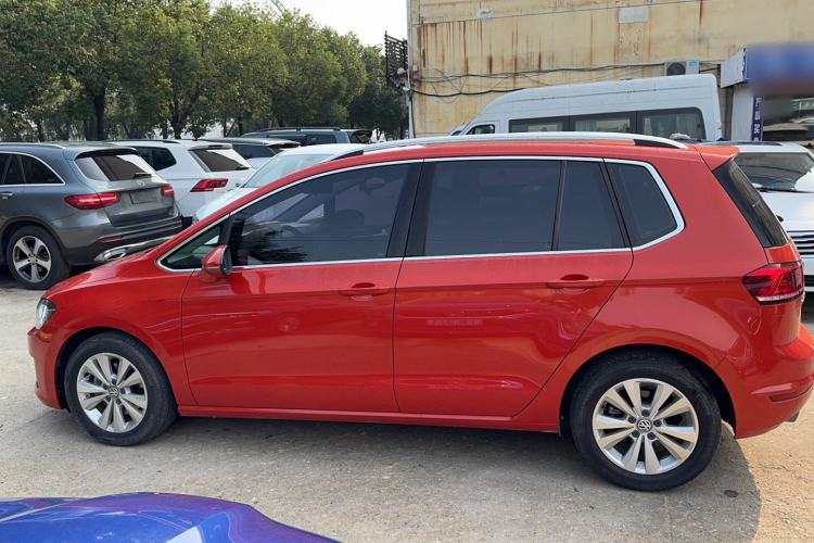 Used Volkswagen Golf Sportsvan 2018 2nd Anniversary Edition 230TSI Automatic Trendy Version Exterior 1