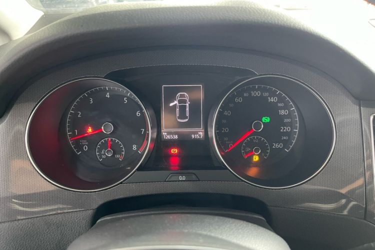 Used Volkswagen Golf Sportsvan 2016 230TSI Automatic Trend Edition Odometer Close Up