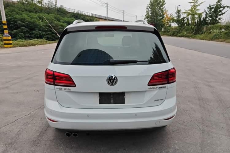 Used Volkswagen Golf Sportsvan 2016 230TSI Manual Entry-Level Trim Exterior 4
