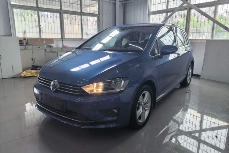 Used Volkswagen Golf Sportsvan 2016 1.6L Automatic Comfort Model Guazi used car, China used car export, Used car for sale, Used  cars, Cheapest cars for sale