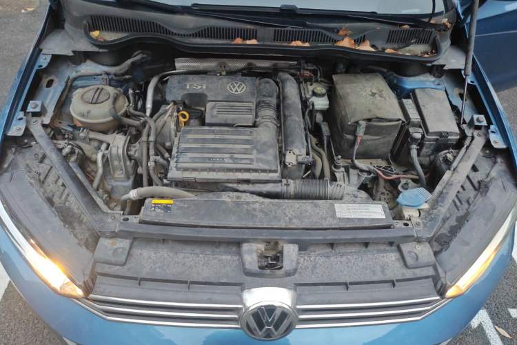 Used Volkswagen Golf Sportsvan 2016 280TSI Automatic Luxury Model Engine Bay