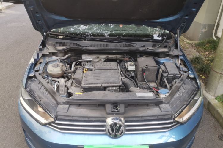 Used Volkswagen Golf Sportsvan 2016 1.6L Automatic Comfort Model Engine Bay