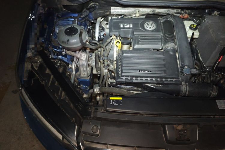Used Volkswagen Golf Sportsvan 2016 230TSI Automatic Trend Edition Engine Bay Right
