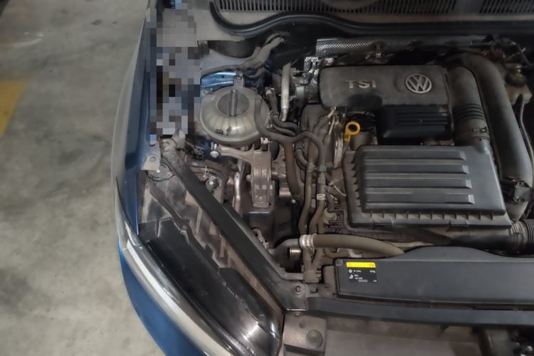 Used Volkswagen Golf Sportsvan 2016 230TSI Automatic Luxury Version Engine Bay Right