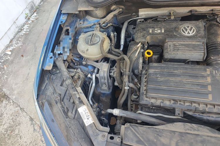 Used Volkswagen Golf Sportsvan 2016 230TSI Automatic Trend Edition Engine Bay Right