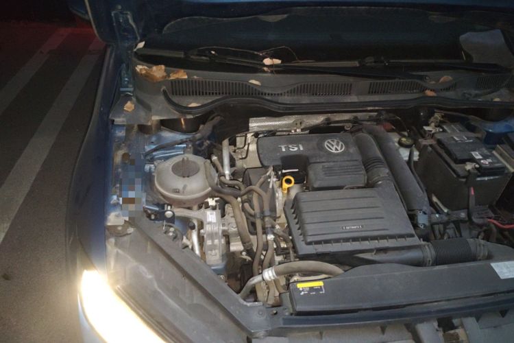 Used Volkswagen Golf Sportsvan 2016 230TSI Automatic Trend Edition Engine Bay Right