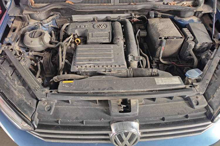 Used Volkswagen Golf Sportsvan 2016 230TSI Automatic Trend Edition Engine Bay