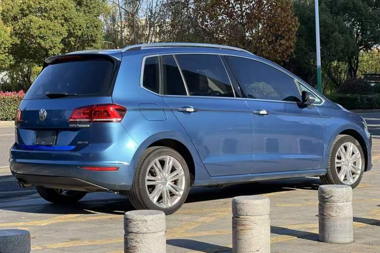 Used Volkswagen Golf Sportsvan 2016 280TSI Automatic Luxury Model Exterior 3
