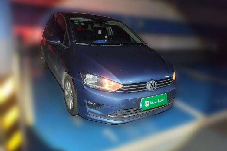 Used Volkswagen Golf Sportsvan 2016 230TSI Automatic Trend Edition Front Right 45 Deg