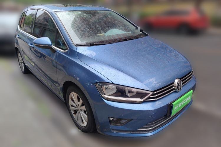 Used Volkswagen Golf Sportsvan 2016 230TSI Automatic Trend Edition Front Right 45 Deg