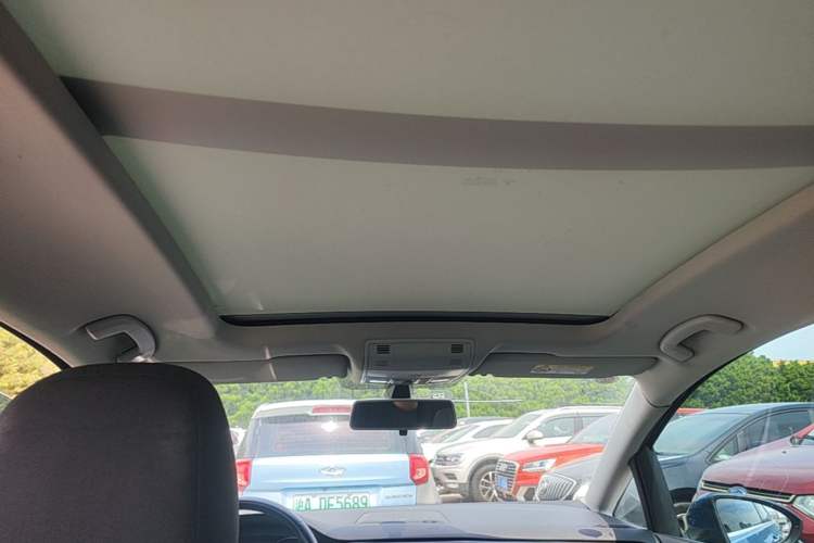Used Volkswagen Golf Sportsvan 2016 230TSI Automatic Trend Edition Headliner