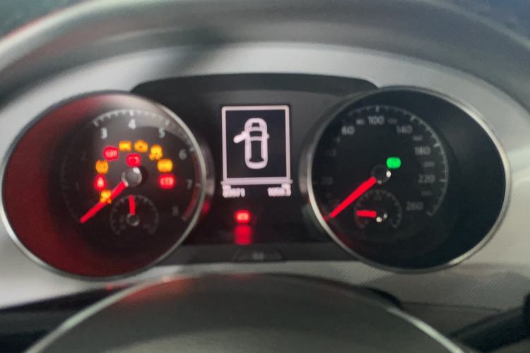 Used Volkswagen Golf Sportsvan 2016 230TSI Automatic Trend Edition Instrument Cluster