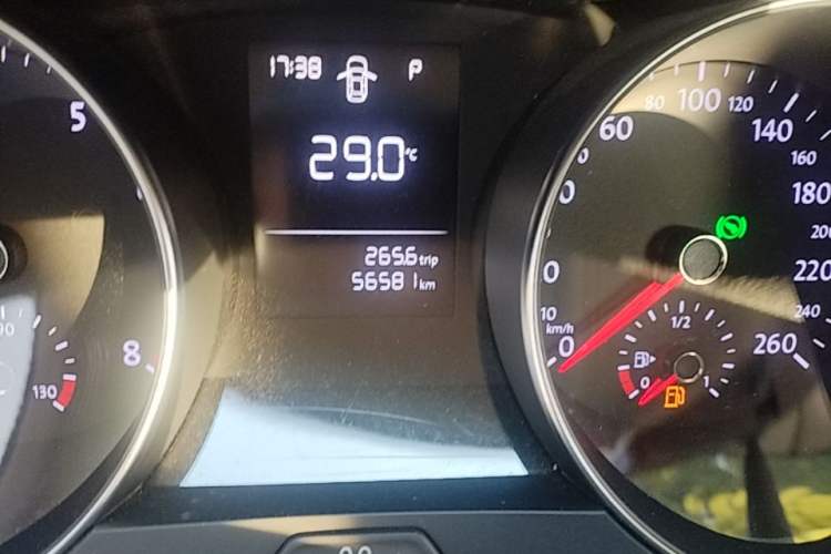 Used Volkswagen Golf Sportsvan 2016 1.6L Automatic Comfort Model Instrument Cluster