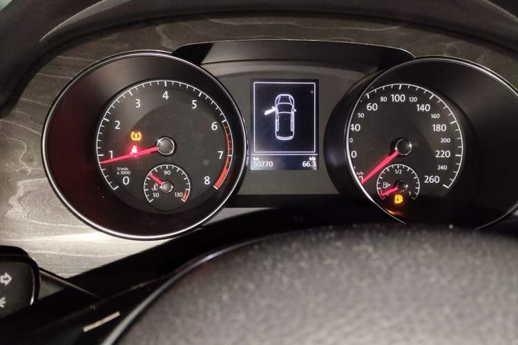 Used Volkswagen Golf Sportsvan 2016 230TSI Automatic Luxury Version Instrument Cluster