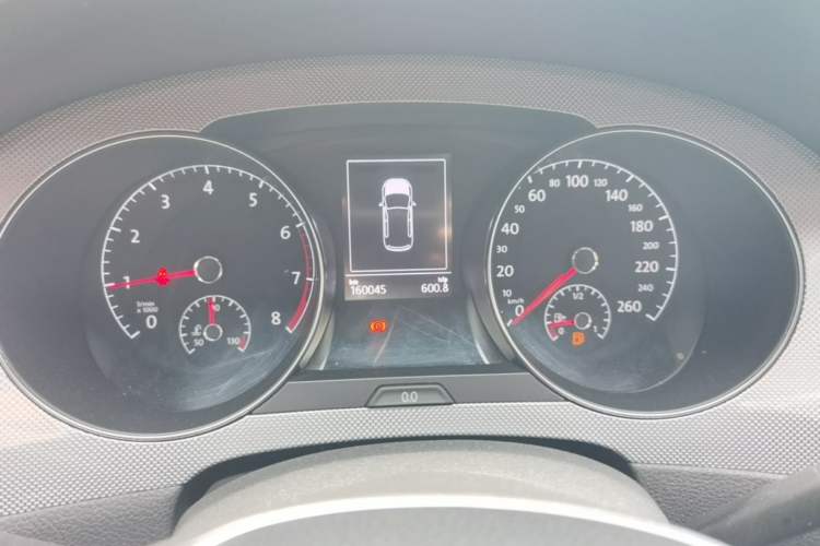 Used Volkswagen Golf Sportsvan 2016 230TSI Automatic Trend Edition Instrument Cluster