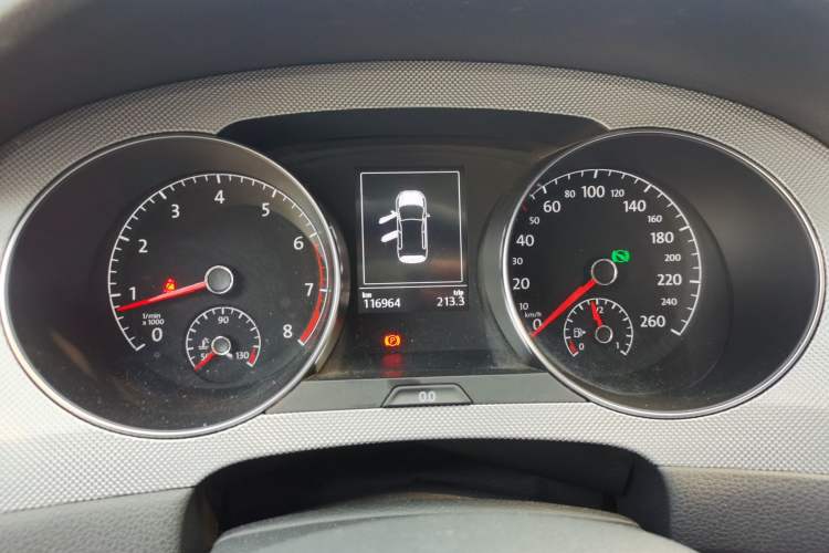 Used Volkswagen Golf Sportsvan 2016 230TSI Automatic Trend Edition Instrument Cluster