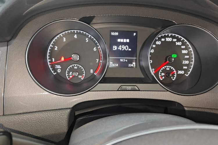 Used Volkswagen Golf Sportsvan 2016 230TSI Automatic Trend Edition Instrument Cluster
