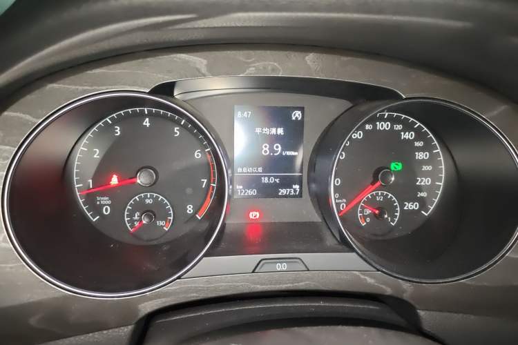 Used Volkswagen Golf Sportsvan 2016 230TSI Automatic Luxury Version Instrument Cluster