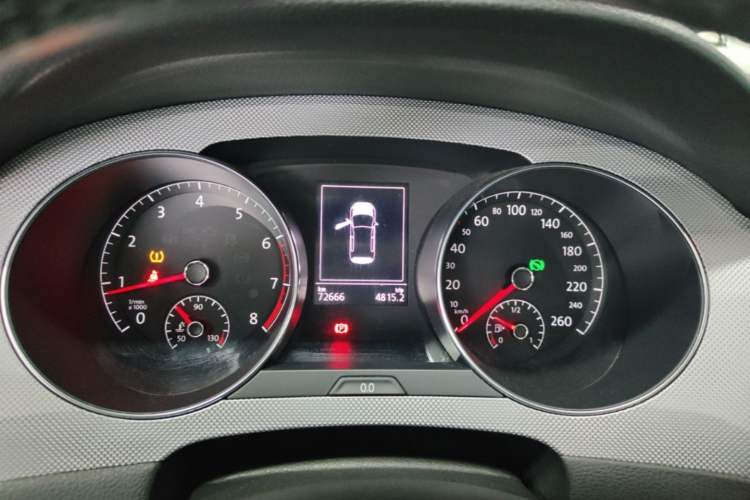 Used Volkswagen Golf Sportsvan 2016 230TSI Automatic Trend Edition Instrument Cluster