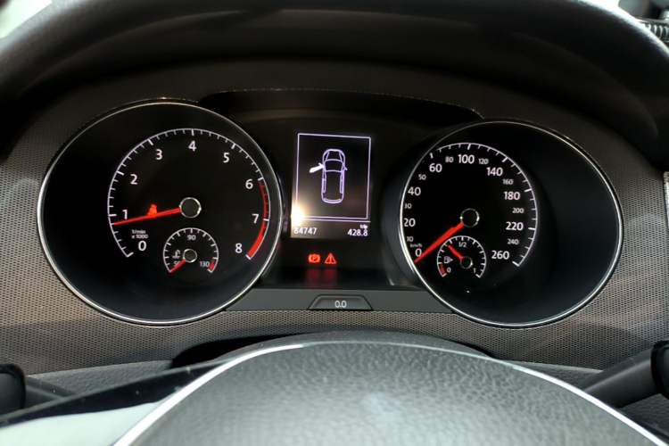 Used Volkswagen Golf Sportsvan 2016 230TSI Automatic Trend Edition Instrument Cluster
