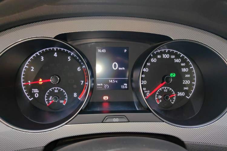 Used Volkswagen Golf Sportsvan 2016 230TSI Automatic Trend Edition Instrument Cluster