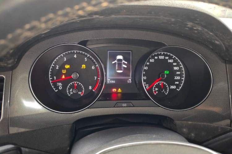 Used Volkswagen Golf Sportsvan 2016 230TSI Automatic Trend Edition Instrument Cluster